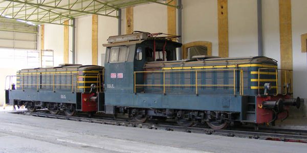 locomotore e 323 324