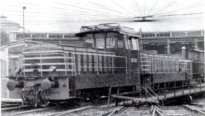 locomotore e 323 324